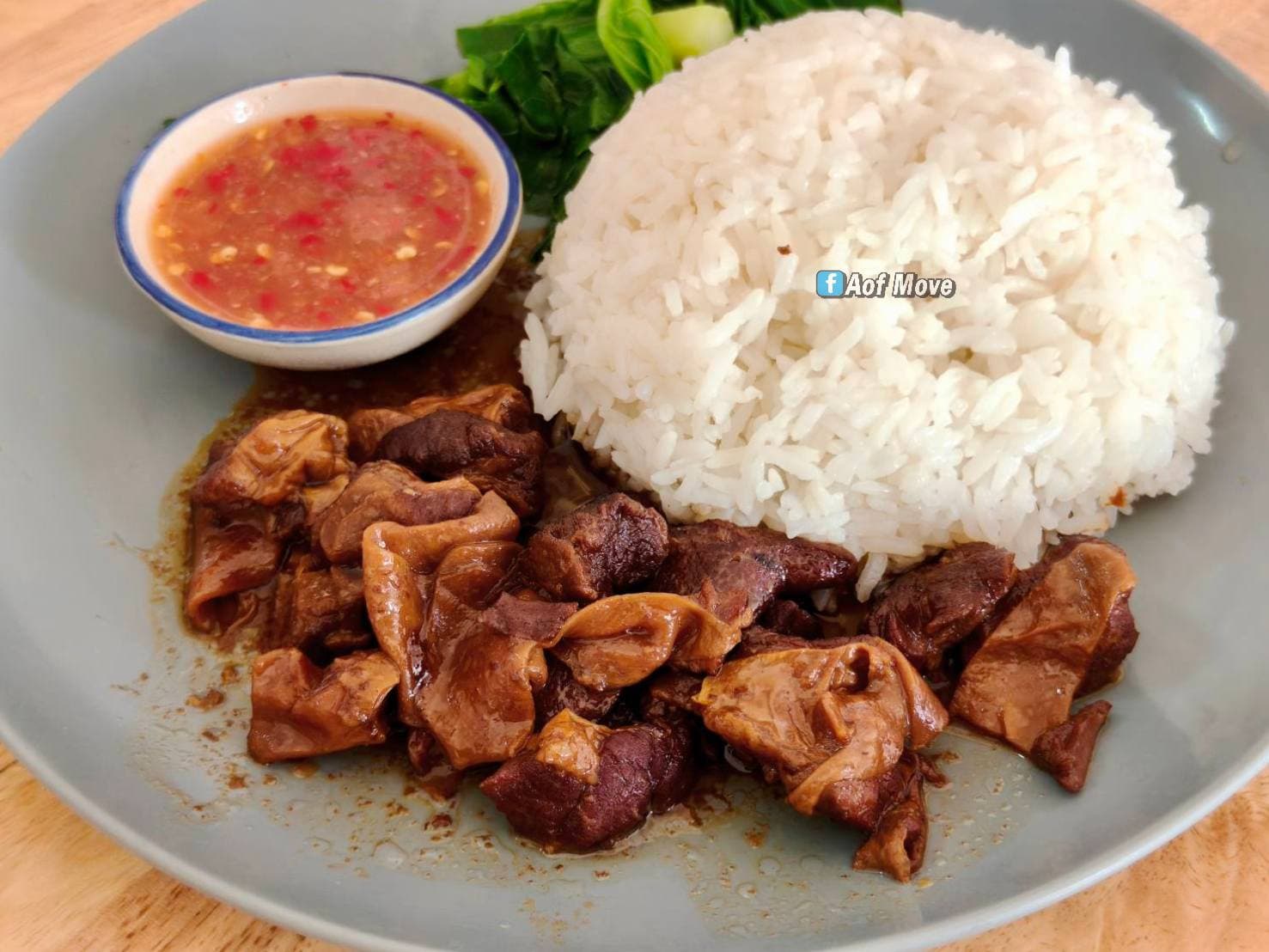 ข้าวซอยน่องไก่+ข้าวหน้าหมูตุ๋น 🤤 ร้าน ผาสุข ข้าวซอย เมืองแพร่