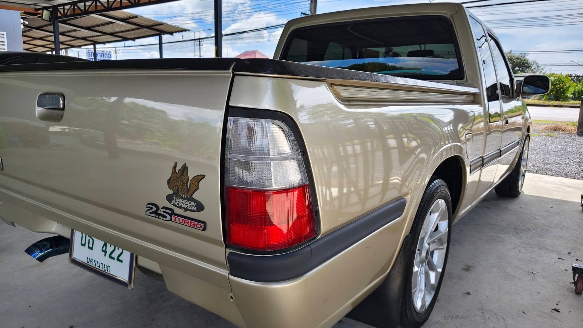 Isuzu Dragon 2.5 Turbo ปี 2001 เครื่องดีแอร์เย็นช่วงล่างหนึบ