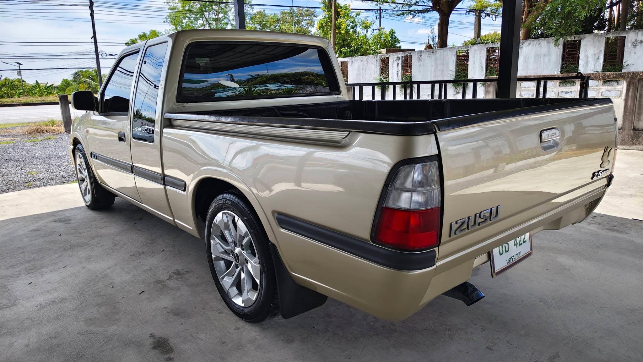 Isuzu Dragon 2.5 Turbo ปี 2001 เครื่องดีแอร์เย็นช่วงล่างหนึบ