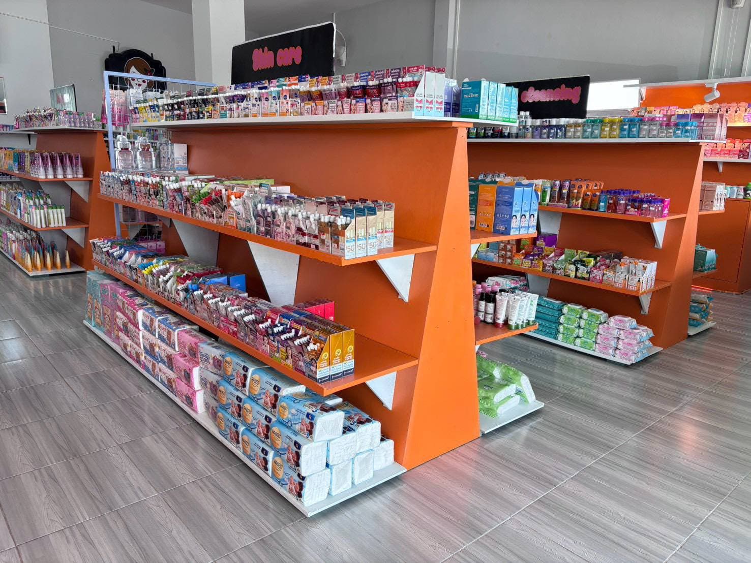 แท็กพ่อบ้านสายเปย์ 😁 พาแม่บ้านสุดที่รักไปช็อปเครื่องสำอางที่ร้าน