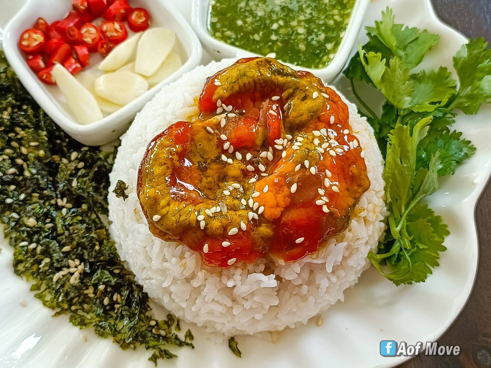 มื้อเที่ยงที่ร้าน ยกเล กะเพราปู วัตถุดิบสด อาหารอร่อย