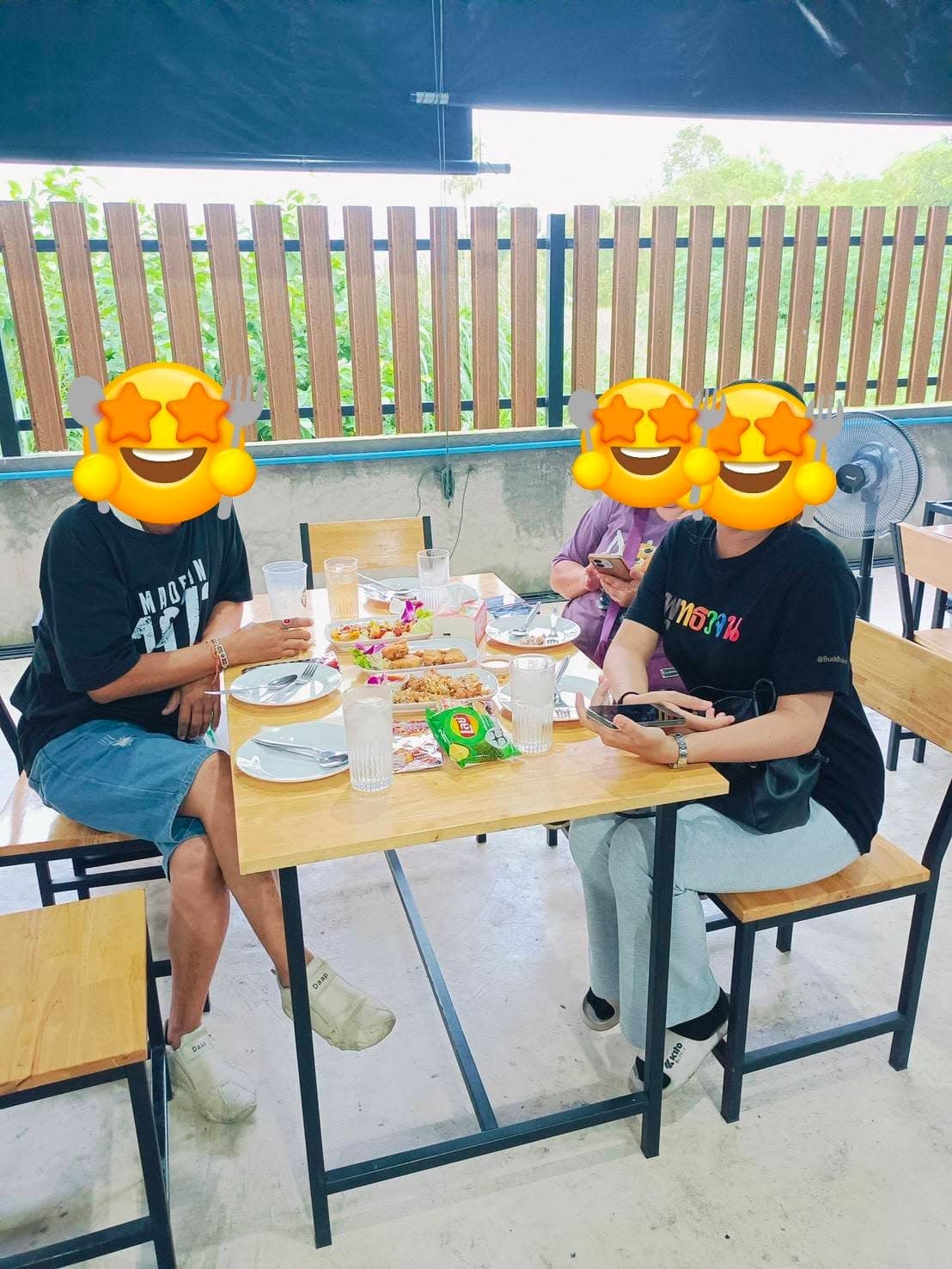 วันเสาร์เช็คอินที่ร้าน SUN บ่อตกกุ้ง นครนายก