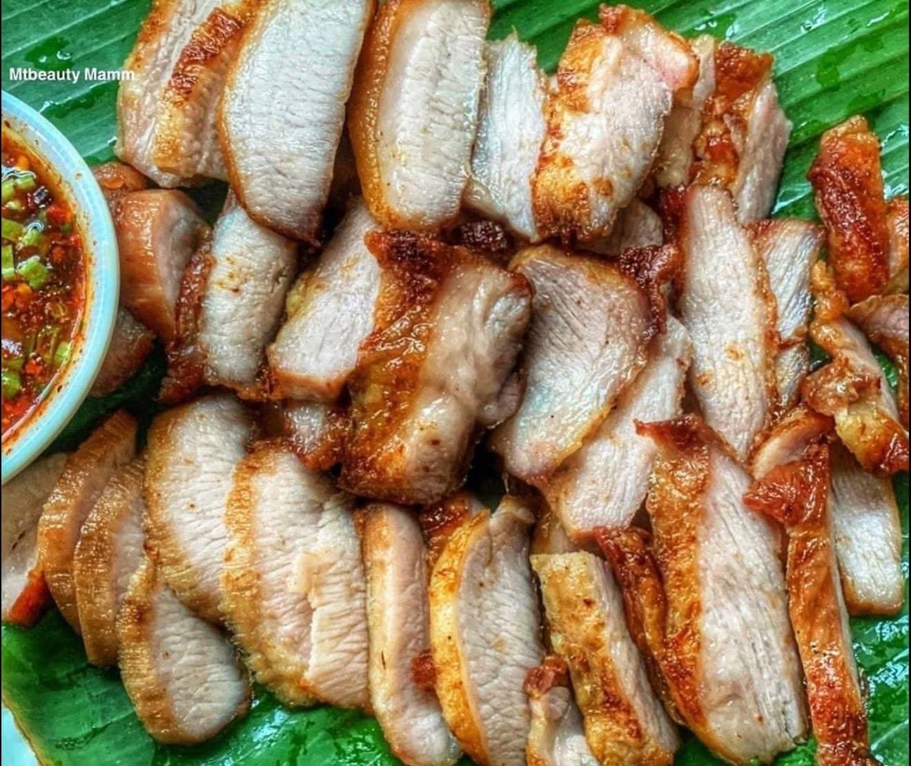 ร้าน ตำนัวลิ้น นครนายก มีเมนูให้เลือกมากมาย